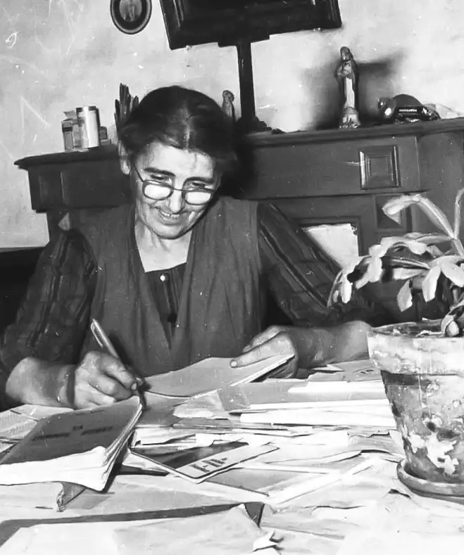 Anjela Duval hiziv
